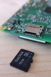 Raspberry Pi et carte microSD